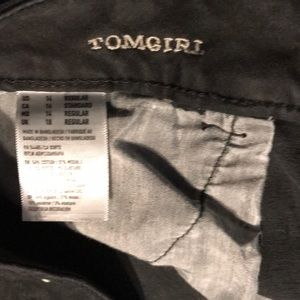 American Eagle Outfitters Jeans - American Eagle size 14 tomgirl jeans American Eagle Outfitters Jeans - American Eagle size 14 tomgirl jeans
